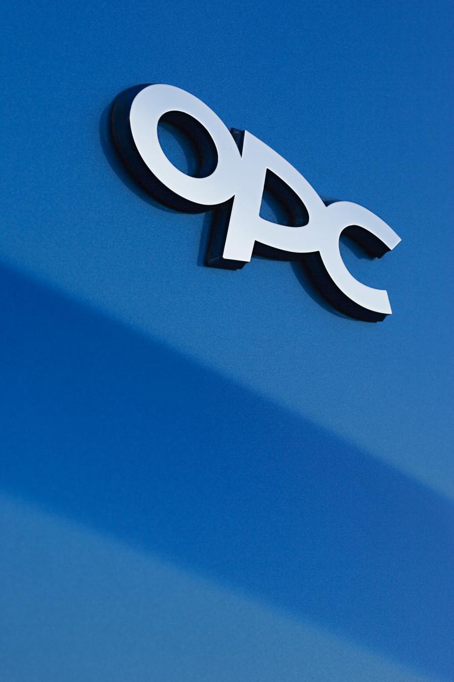  Opel Meriva OPC 2005 года  (фото 14 из 24)